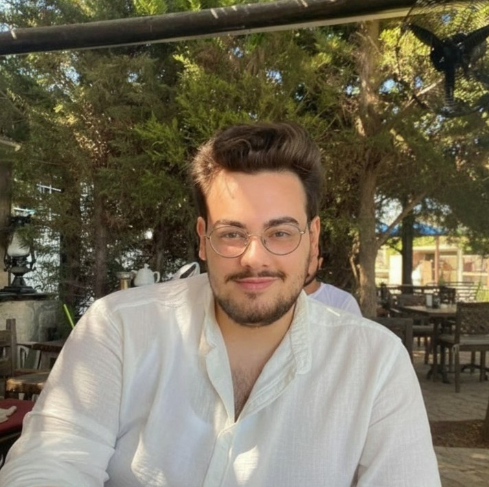 Mert Samet Çeliker - Yazılım Geliştirici, Web Programlama ve Yapay Zeka Uzmanı